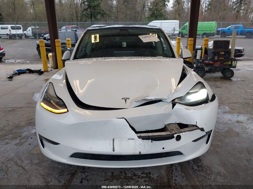 2022 Tesla Model Y Long Range Dual Motor All-Wheel Drive VIN: 7SAYGDEE0NF311935 Lot: 43895273