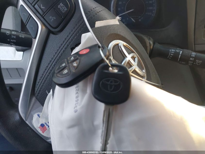 2018 Toyota Sienna Le 8 Passenger VIN: 5TDKZ3DC9JS950201 Lot: 43895318