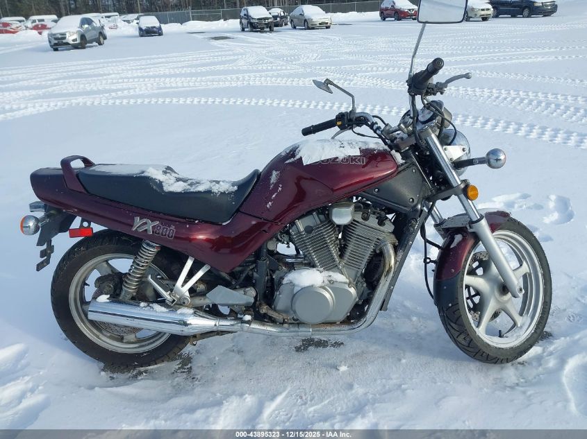 1990 Suzuki Vx800 VIN: JS1VS51A0L2100929 Lot: 43895323