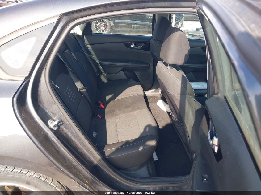 2019 Kia Forte S VIN: 3KPF34ADXKE018445 Lot: 43895467