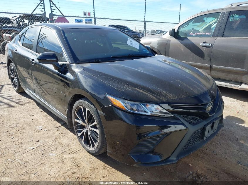 TOYOTA CAMRY SE