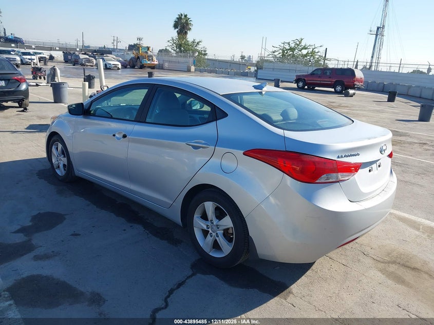 5NPDH4AE1DH304071 2013 HYUNDAI ELANTRA photo no. 3