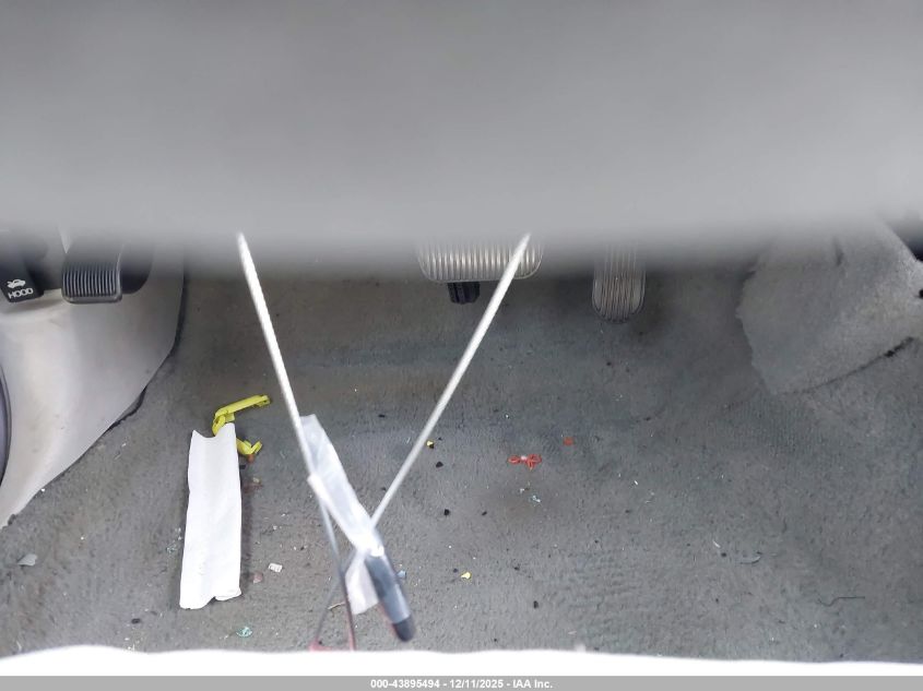 2005 Mercury Grand Marquis Gs VIN: 2MEFM74W55X673721 Lot: 43895494