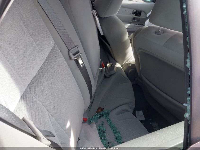 2005 Mercury Grand Marquis Gs VIN: 2MEFM74W55X673721 Lot: 43895494