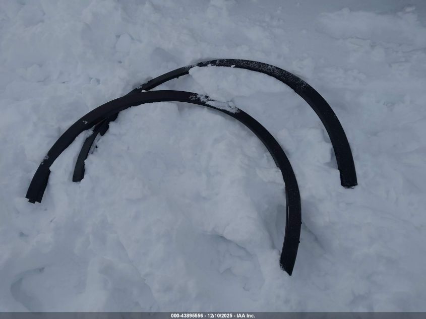 2020 Tesla Model Y Long Range Dual Motor All-Wheel Drive VIN: 5YJYGDEE9LF044109 Lot: 43895556