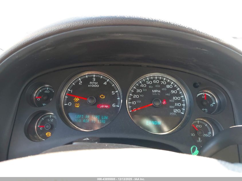 2011 GMC Yukon Xl 1500 Denali VIN: 1GKS2MEF7BR306039 Lot: 43895585