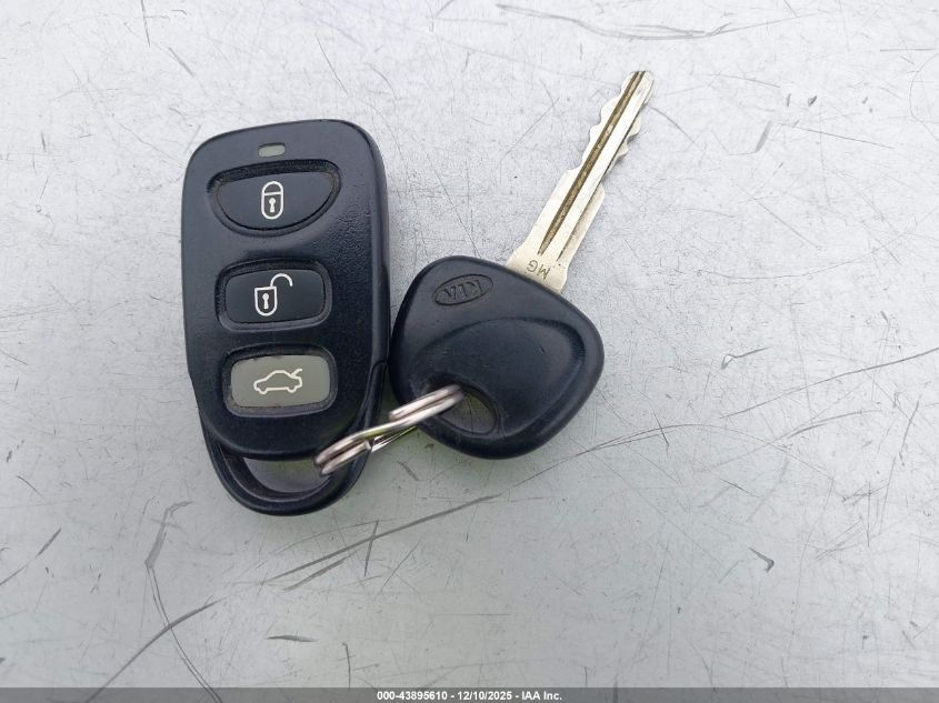 2008 Kia Optima Lx VIN: KNAGE123585170976 Lot: 43895610