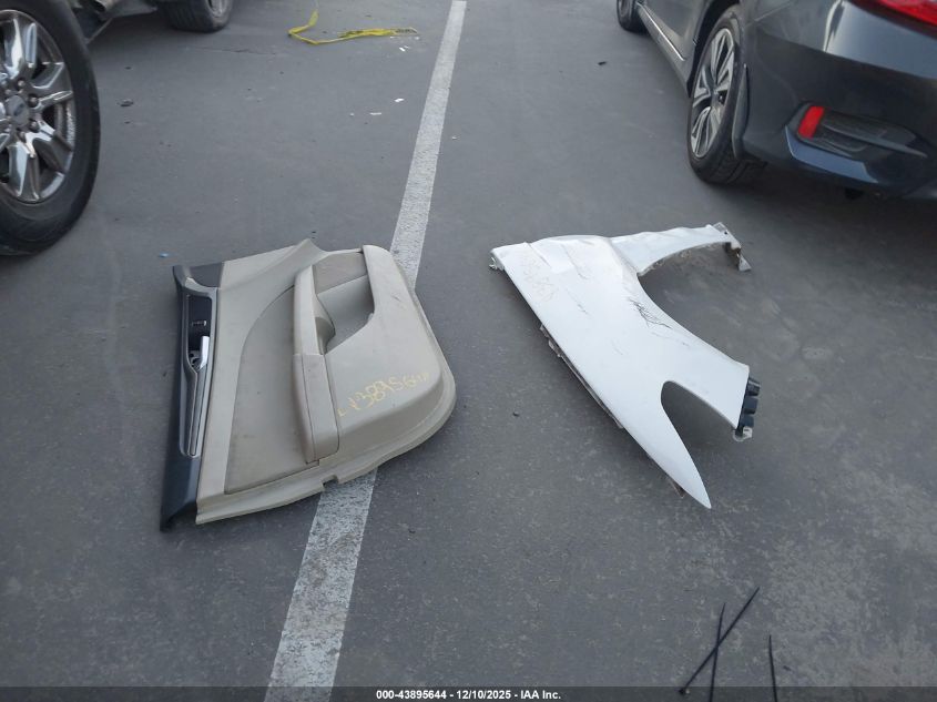 2013 Ford Fusion Hybrid Se VIN: 3FA6P0LU1DR271116 Lot: 43895644