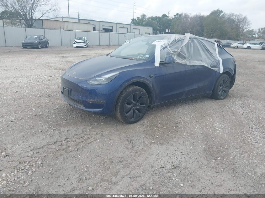 Vin: 7saygded2sa376575, lot: 44391236, tesla model y long range dual motor rear-wheel drive 20252