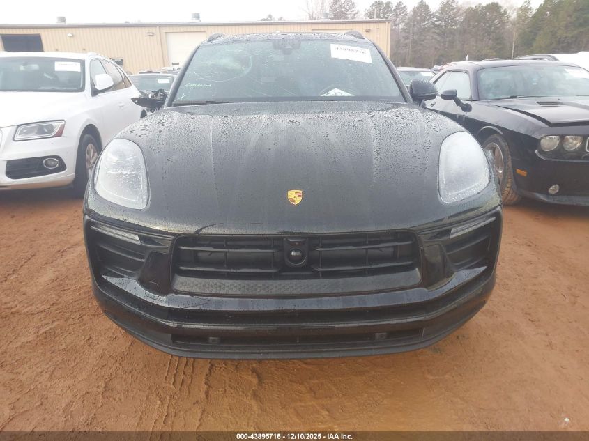 2024 Porsche Macan T VIN: WP1AA2A58RLB15978 Lot: 43895716