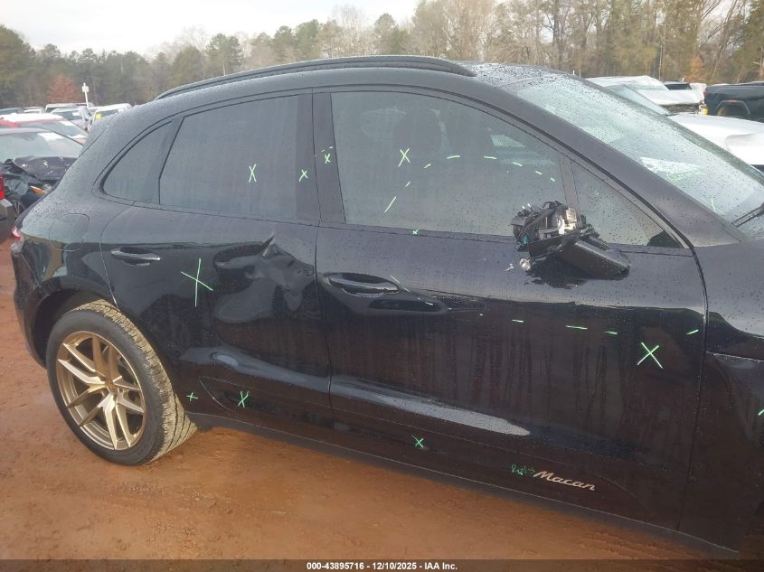 2024 Porsche Macan T VIN: WP1AA2A58RLB15978 Lot: 43895716