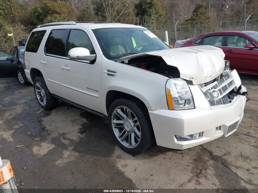 CADILLAC ESCALADE PREMIUM