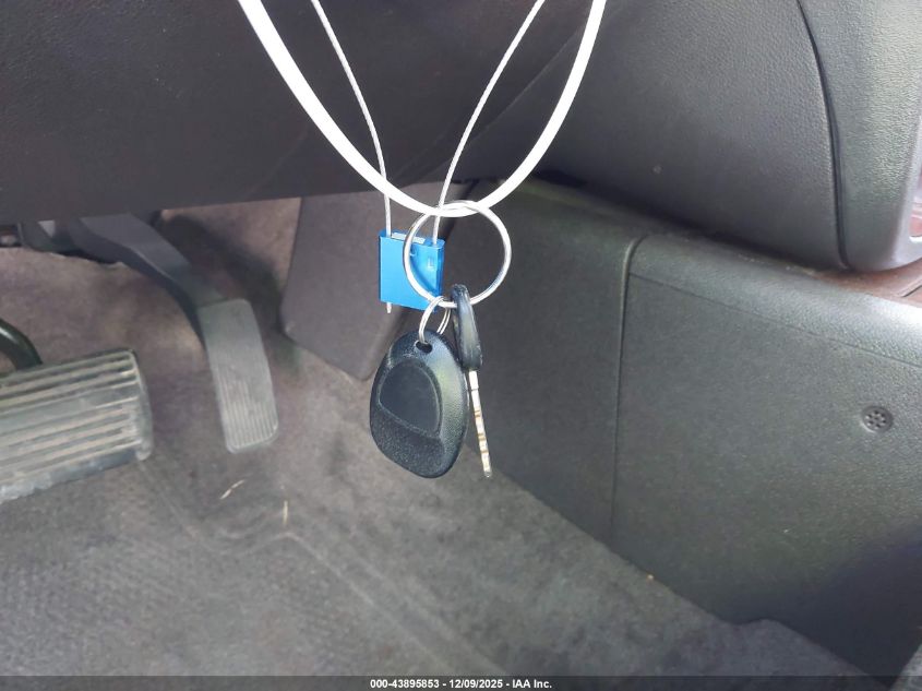 2009 Chevrolet Tahoe Ltz VIN: 1GNFC33J39R285283 Lot: 43895853