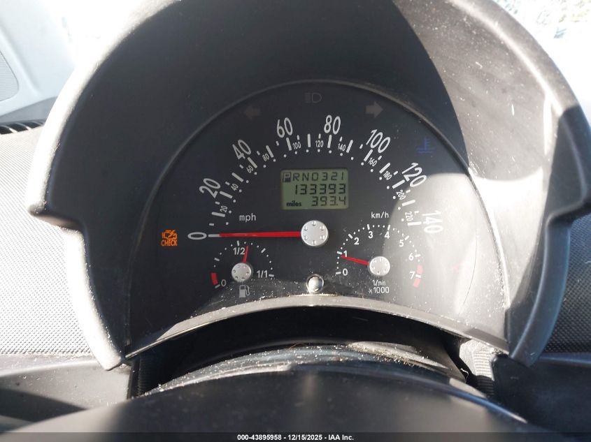 2001 Volkswagen New Beetle Gls VIN: 3VWCK21C71M445472 Lot: 43895958