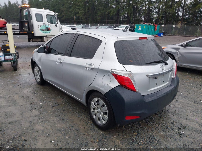 JTDKTUD36CD527792 2012 TOYOTA YARIS photo no. 3