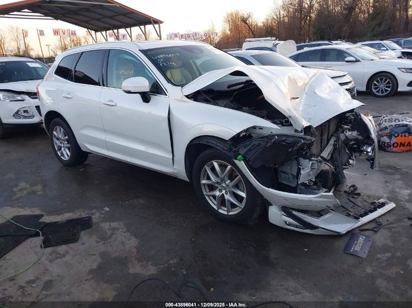 VOLVO XC60 T6 MOMENTUM