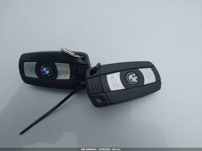 2007 BMW 328Xi VIN: WBAVT73557FV29154 Lot: 43896042