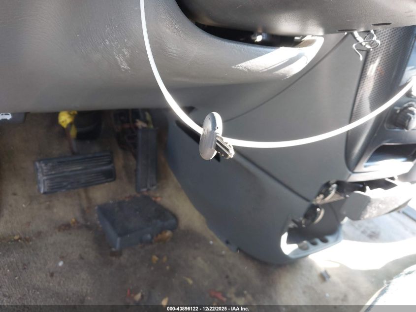 2005 Dodge Grand Caravan Sxt VIN: 2D4GP44L45R157472 Lot: 43896122