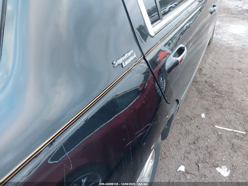 2007 Lincoln Town Car Signature Limited VIN: 1LNHM82W87Y612560 Lot: 43896135