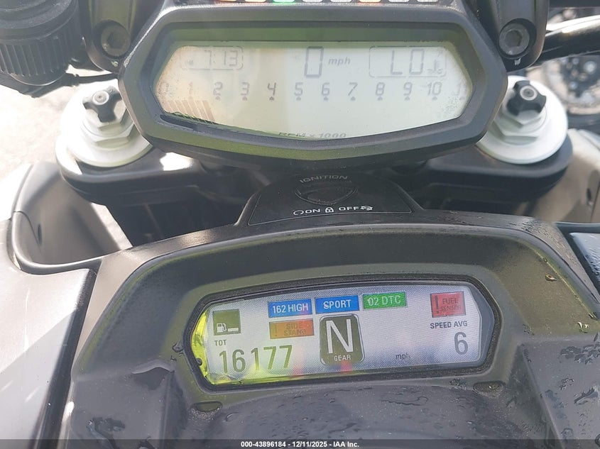 2015 Ducati Diavel VIN: ZDM13BSW3FB025338 Lot: 43896184