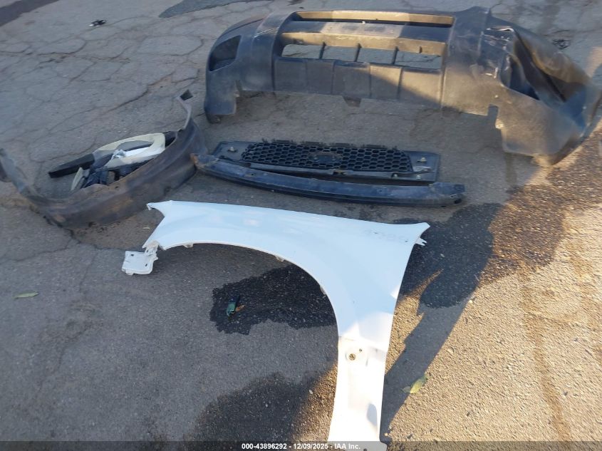 2003 Ford Escape Xls VIN: 1FMYU02113KD01006 Lot: 43896292