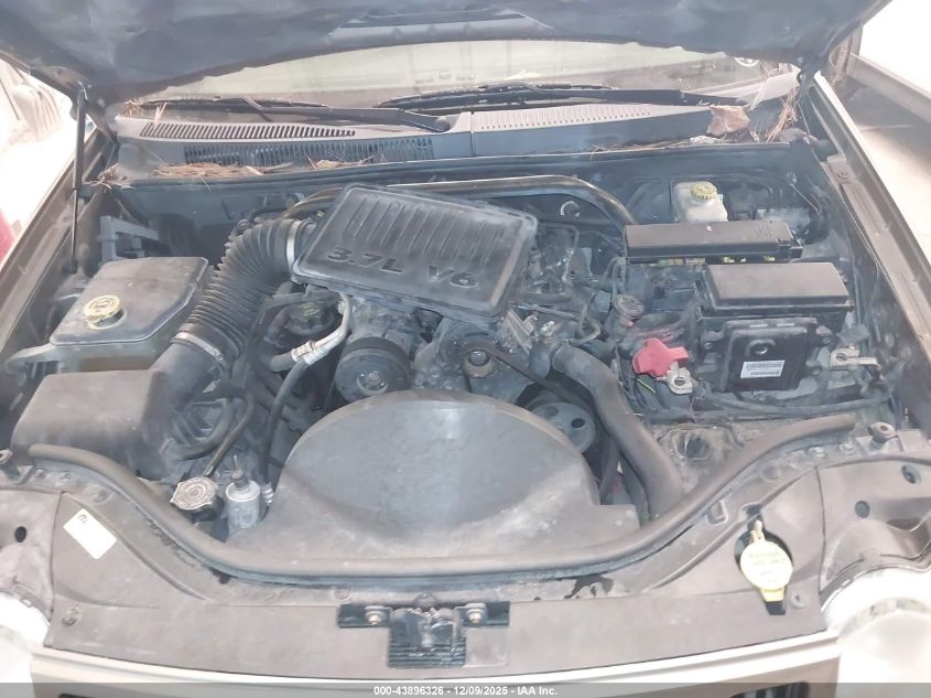 2006 Jeep Grand Cherokee Laredo VIN: 1J8GR48KX6C279412 Lot: 43896326