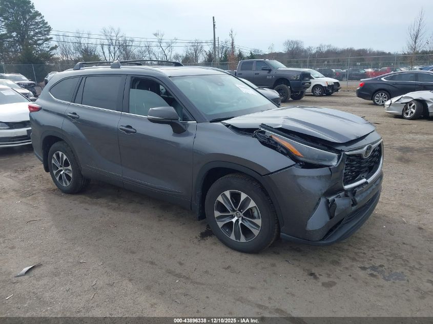 TOYOTA HIGHLANDER XLE