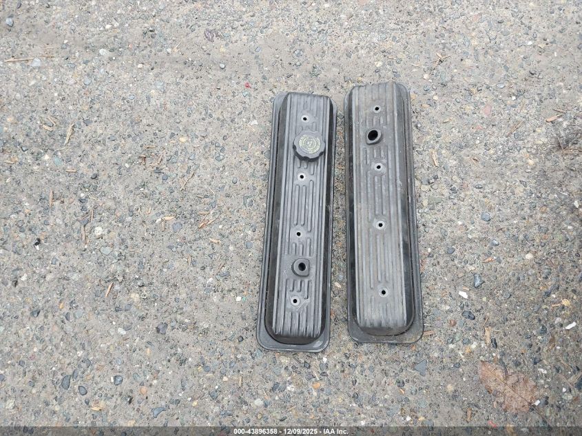 1992 Chevrolet Gmt-400 C1500 VIN: 1GCDC14K5NZ203950 Lot: 43896358