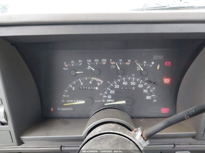 1992 Chevrolet Gmt-400 C1500 VIN: 1GCDC14K5NZ203950 Lot: 43896358