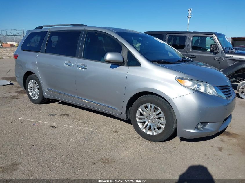 TOYOTA SIENNA XLE PREMIUM 8 PASSENGER