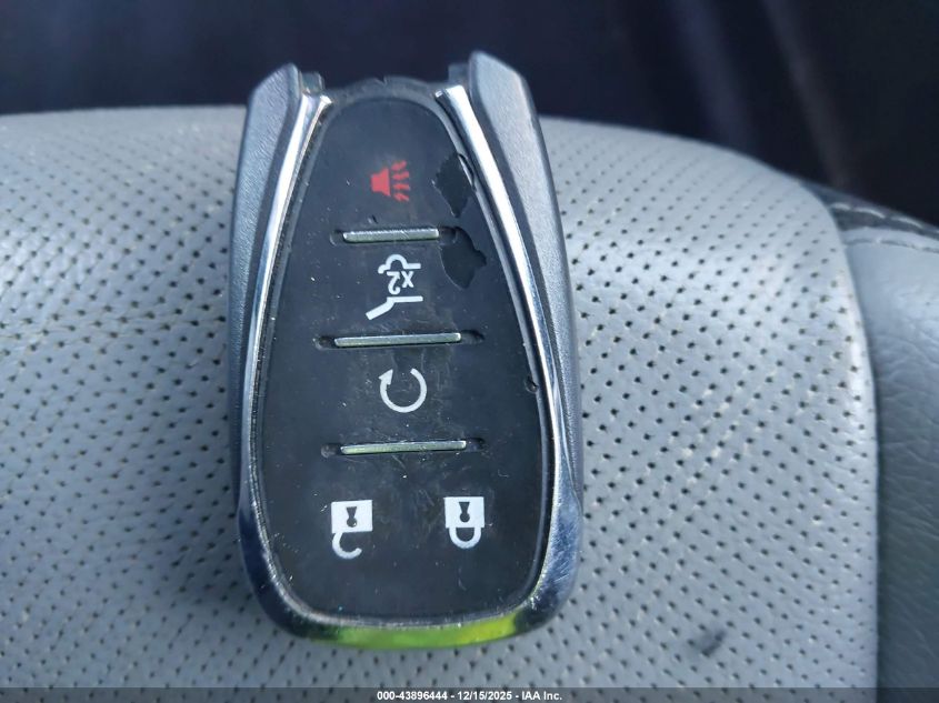 2018 Chevrolet Equinox Premier VIN: 2GNAXMEV8J6131916 Lot: 43896444