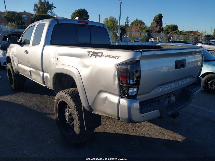 5TFRZ5CN0HX025601 2017 TOYOTA TACOMA photo no. 3