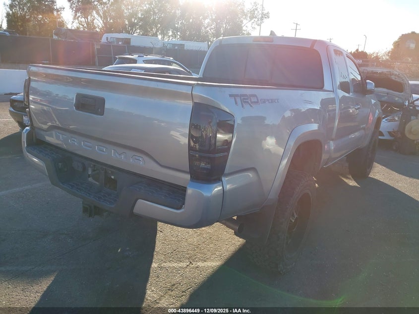 5TFRZ5CN0HX025601 2017 TOYOTA TACOMA photo no. 4
