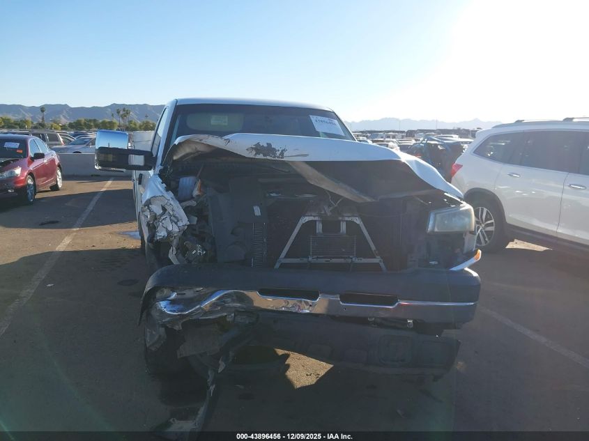 2006 Chevrolet Silverado 2500Hd Work Truck VIN: 1GCHC24U16E272958 Lot: 43896456