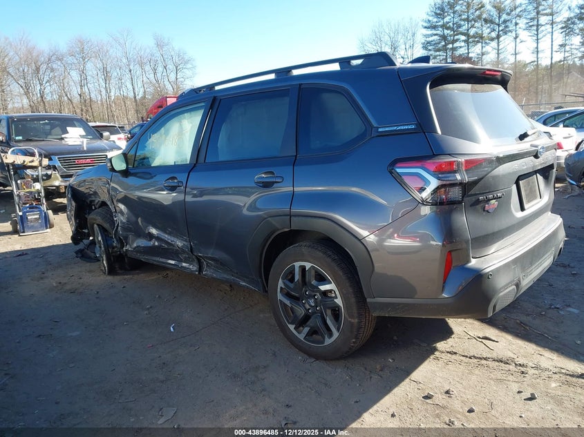 2025 Subaru Forester - vista 14