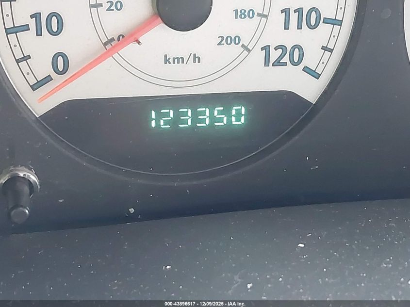 2005 Chrysler Town & Country Touring VIN: 2C8GP54L85R197068 Lot: 43896617