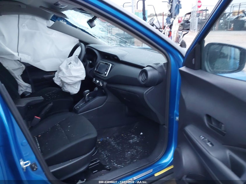 2024 Nissan Kicks S Xtronic Cvt