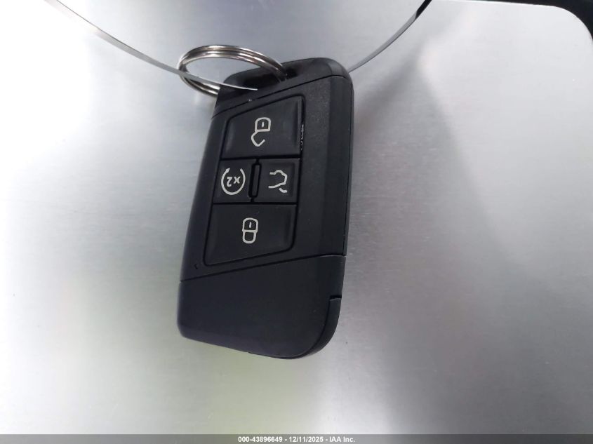 2019 Volkswagen Tiguan 2.0T Se/2.0T Sel/2.0T Sel R-Line/2.0T Sel R-Line Black VIN: 3VV2B7AX4KM023998 Lot: 43896649