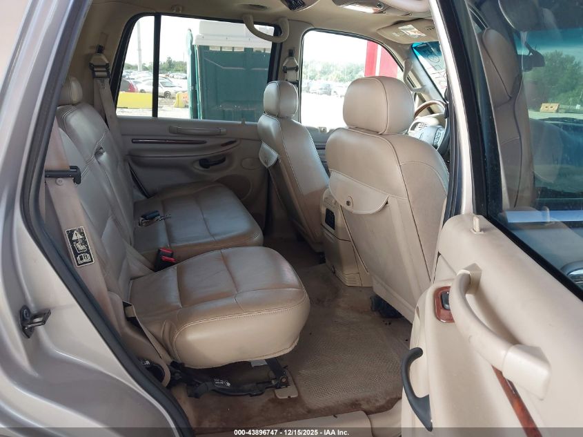 2000 Lincoln Navigator VIN: 5LMFU28AXYLJ24478 Lot: 43896747