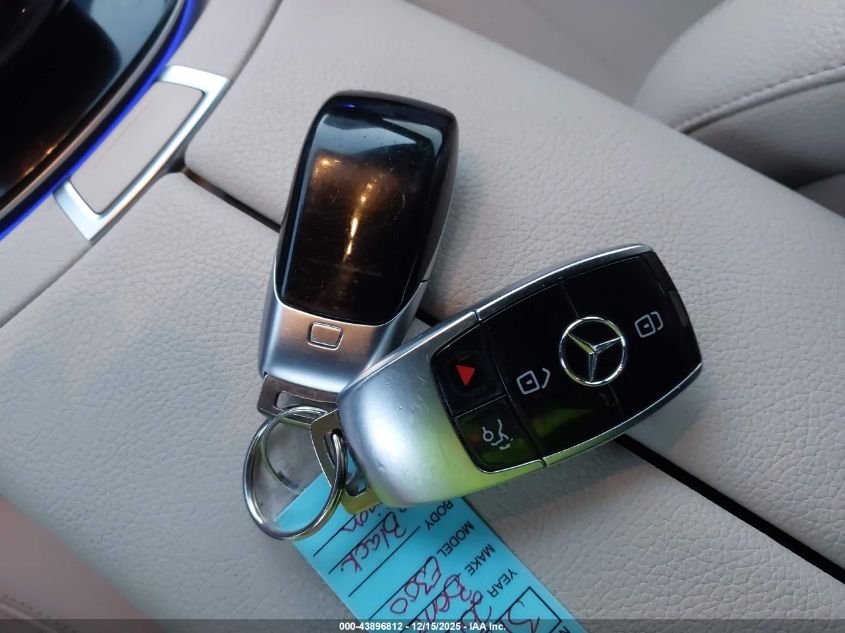 2018 Mercedes-Benz E 300 4Matic VIN: WDDZF4KB2JA370704 Lot: 43896812