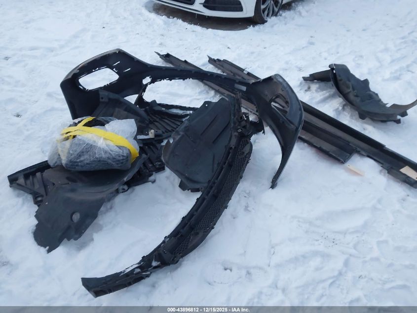 2018 Mercedes-Benz E 300 4Matic VIN: WDDZF4KB2JA370704 Lot: 43896812