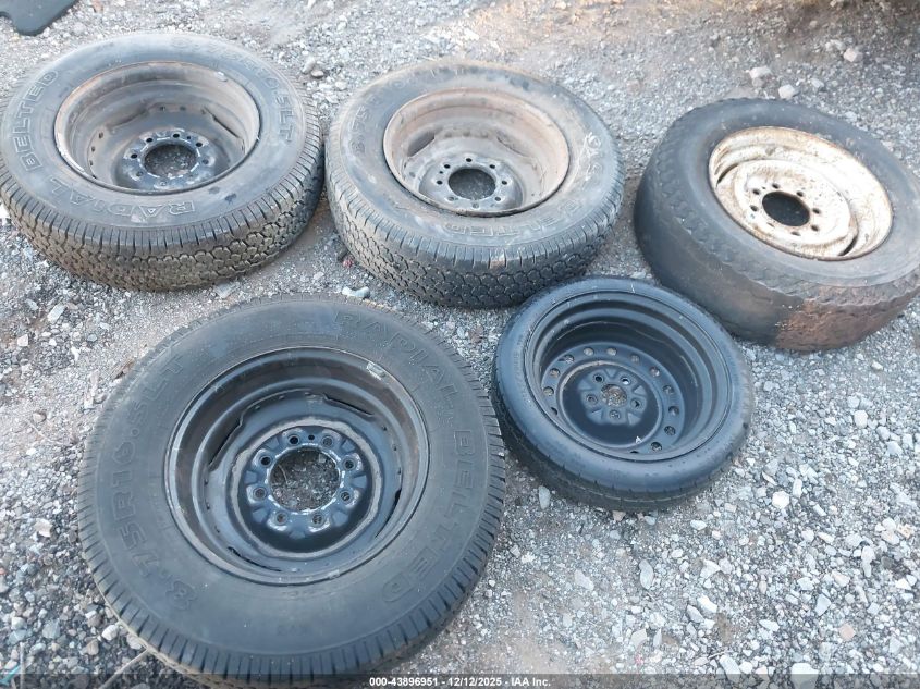 1980 Dodge W-Series VIN: W24JEAS18377 Lot: 43896951