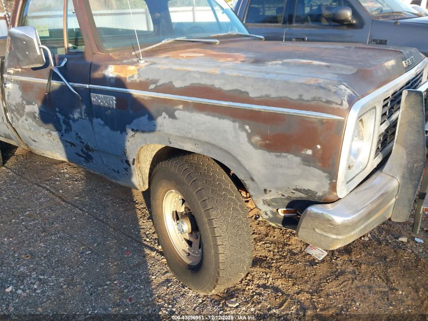 1980 Dodge W-Series VIN: W24JEAS18377 Lot: 43896951