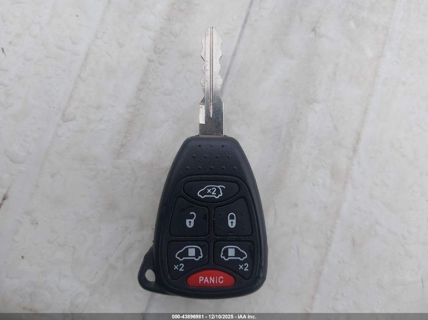 2007 Chrysler Town & Country Limited VIN: 2A4GP64L77R207223 Lot: 43896981