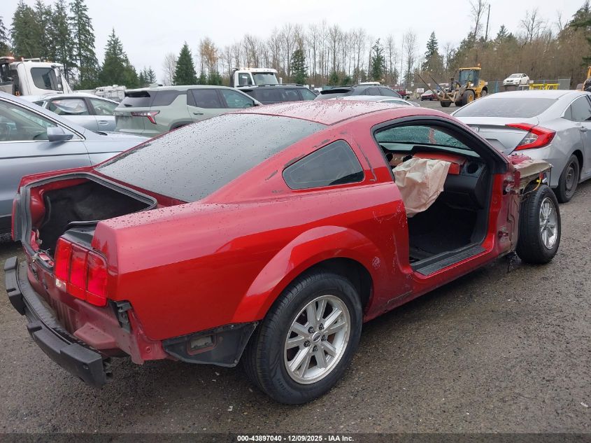 2007 Ford Mustang Gt Deluxe/Gt Premium VIN: 1ZVFT82H675350049 Lot: 43897040