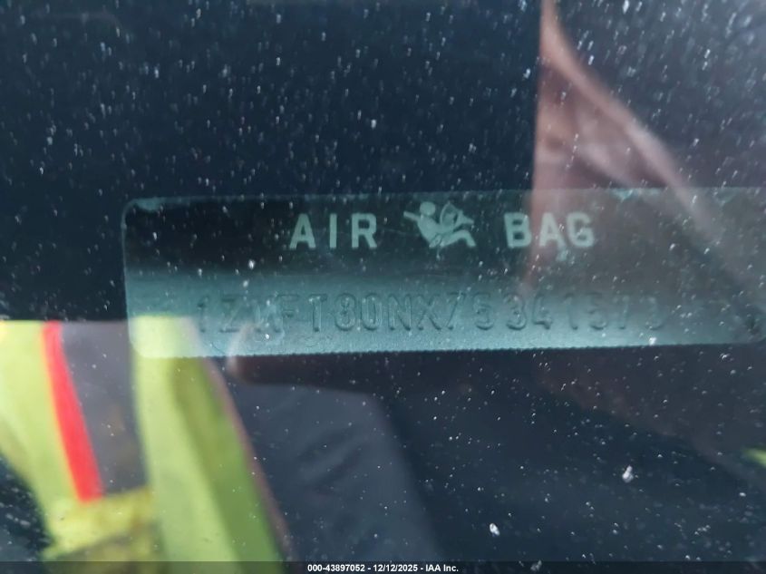 2007 Ford Mustang V6 Deluxe/V6 Premium VIN: 1ZVFT80NX75341573 Lot: 43897052