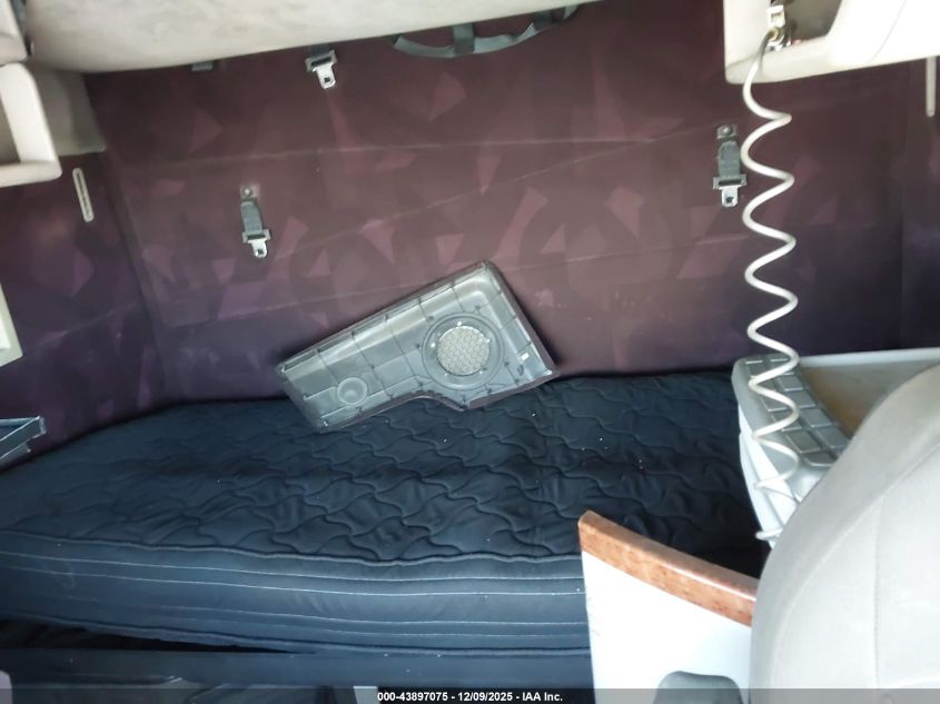 2008 Volvo Vn Vnl VIN: 4V4NC9GH28N483913 Lot: 43897075