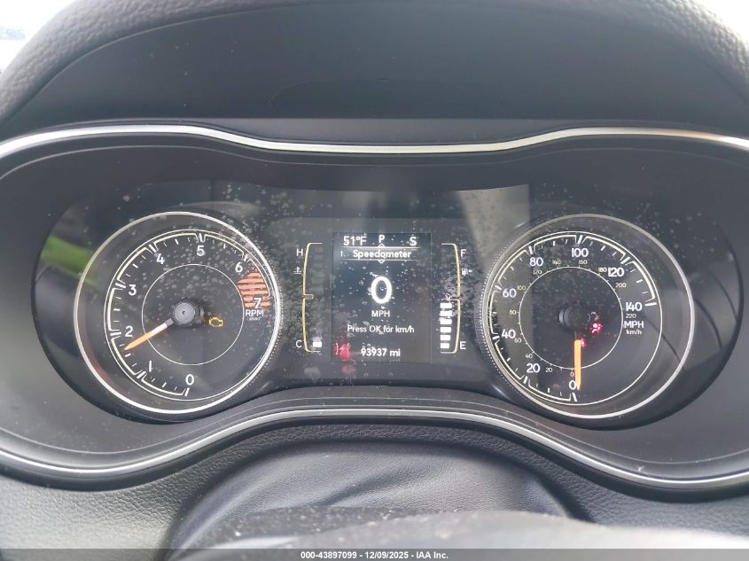 2020 Jeep Cherokee Latitude Fwd VIN: 1C4PJLCB2LD654196 Lot: 43897099