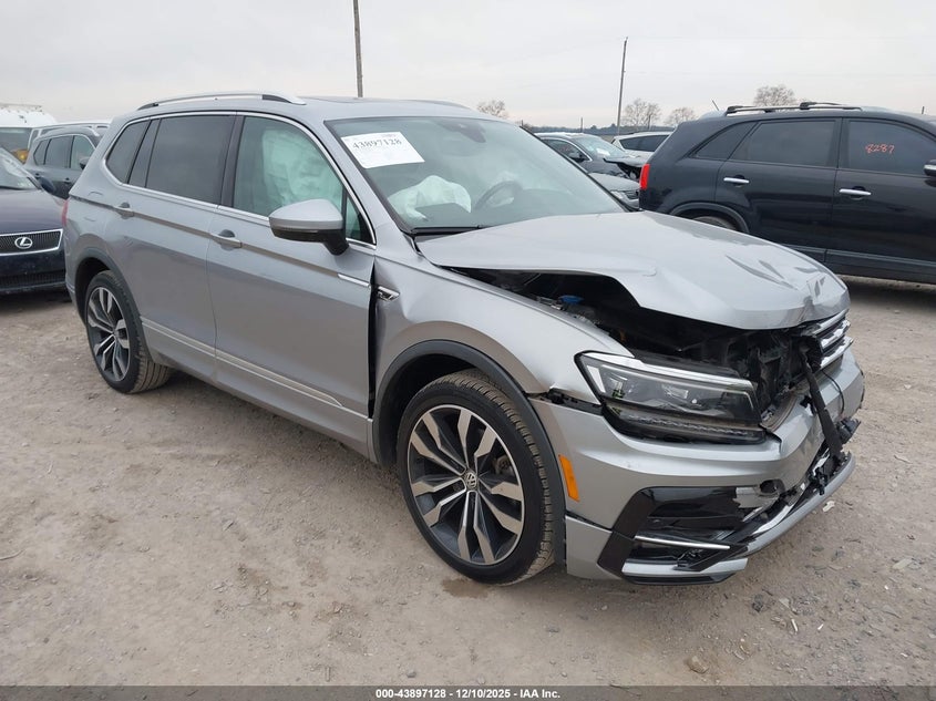 VOLKSWAGEN TIGUAN 2020. Lot# 43897128. VIN 3VV4B7AX9LM134878. Photo 1