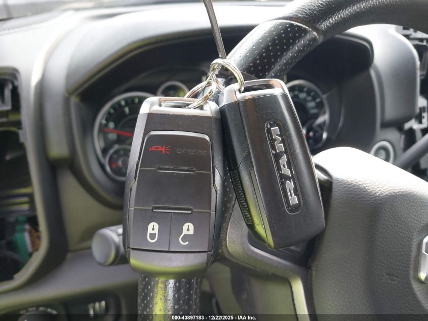 2022 Ram 3500 Tradesman 4X4 8' Box VIN: 3C63RRGL1NG316105 Lot: 43897183